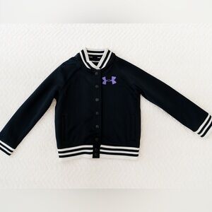 Under armour youth small athletic jacket with pockets in black with purple logo